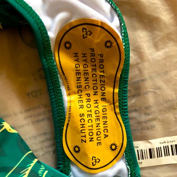 NWT One Piece Swimsuit with Sarong - Picture 7 of 10